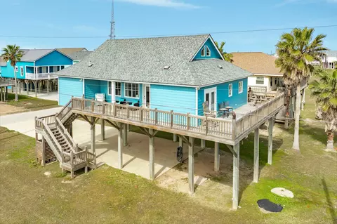 13006 Coronado Dr, Freeport, TX 77541