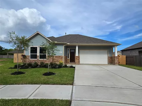 1605 Carefree Cir, Seabrook, TX 77586
