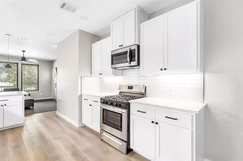 Kitchen - 802 Thomas Ave, Pasadena, TX 77506 photo 3 of 4