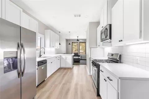 Kitchen - 802 Thomas Ave, Pasadena, TX 77506 photo 1 of 4
