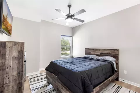 Bedroom - 802 Thomas Ave, Pasadena, TX 77506 photo 6 of 7