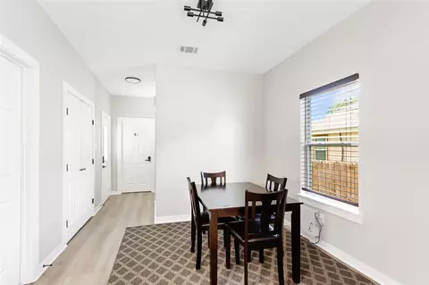 Entry Way - 802 Thomas Ave, Pasadena, TX 77506 photo 1 of 1