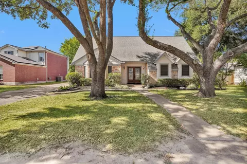 13306 Bexhill Dr, Houston, TX 77065