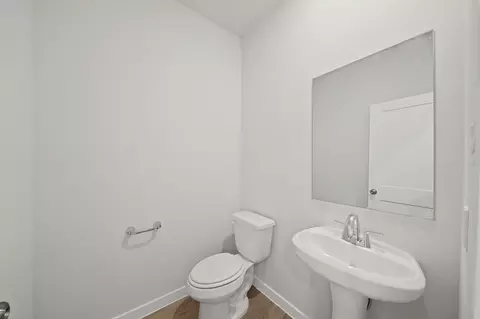 Bath - 317 Bennett St, Angleton, TX 77515 photo 1 of 2