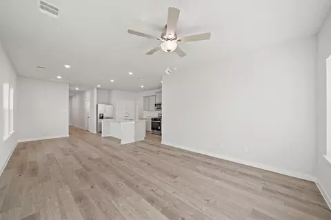 Living - 317 Bennett St, Angleton, TX 77515 photo 2 of 2