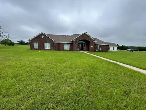 6100 Whitetail Ln, Bryan, TX 77808