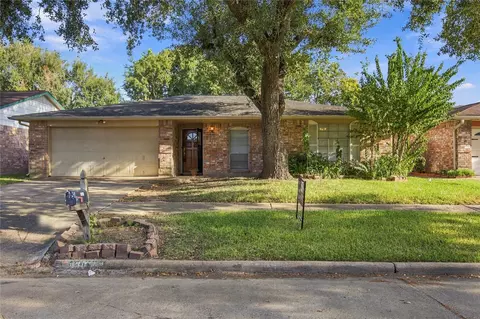 13826 Southline Rd, Sugar Land, TX 77498