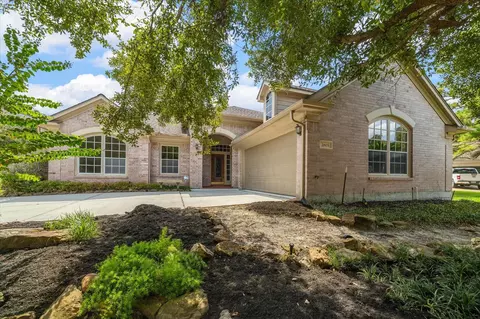 2803 N Strathford Ln, Kingwood, TX 77345