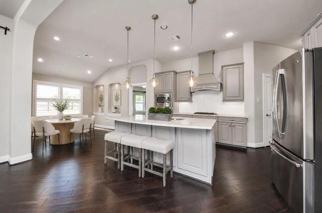 6243 Garden Lakes Ln, Sugar Land, TX 77479