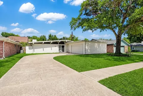 12810 Westmere Dr, Houston, TX 77077