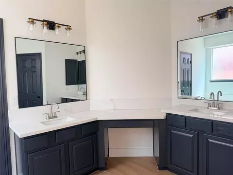Bath - 22110 Bridgestone Pine Ct, Spring, TX 77388 photo 1 of 2