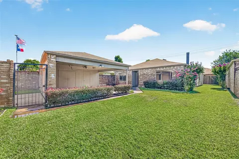 9407 Keegans Wood Dr, Houston, TX 77083