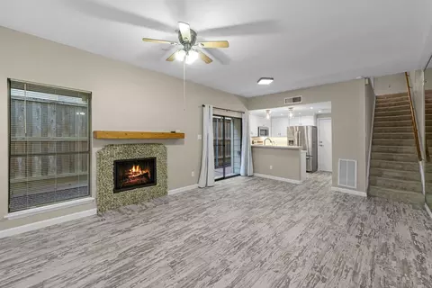 1829 Augusta Dr #28, Houston, TX 77057