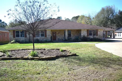 26 Westpoint Dr, Trinity, TX 75862