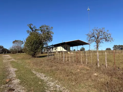 12811 E Us Highway 79, Oakwood, TX 75855