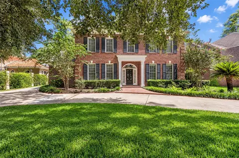 23 E Shady Ln #A, Houston, TX 77063