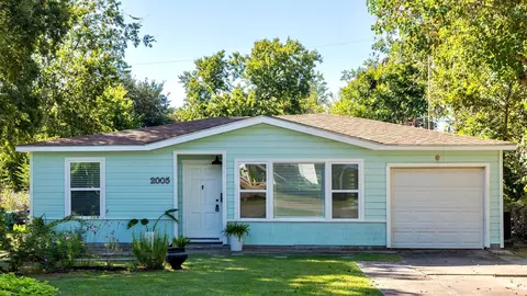 2005 Magnolia Dr, La Marque, TX 77568