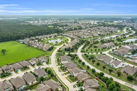 View/Area - 2082 Gadwall Dr, Conroe, TX 77384 photo 3 of 12