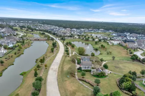 View/Area - 2082 Gadwall Dr, Conroe, TX 77384 photo 9 of 12