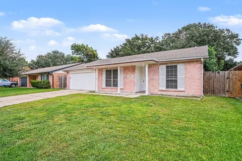 10419 Gulfstream Ln, Sugar Land, TX 77498