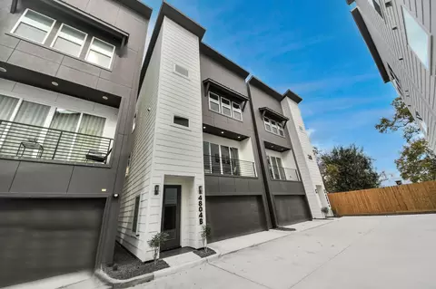 4804 Elysian St #B, Houston, TX 77009