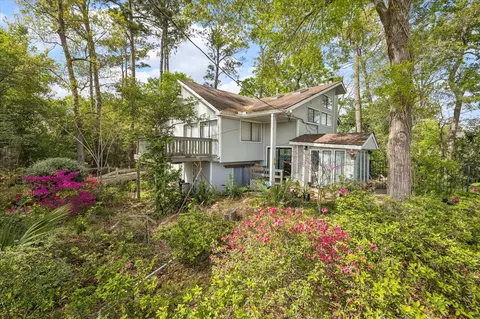 27 E Shady Ln, Houston, TX 77063