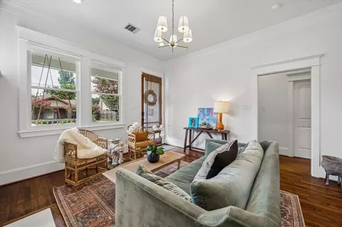 Entry Way - 710 Redan St, Houston, TX 77009 photo 1 of 2