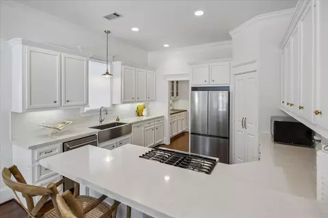 Kitchen - 710 Redan St, Houston, TX 77009 photo 4 of 4