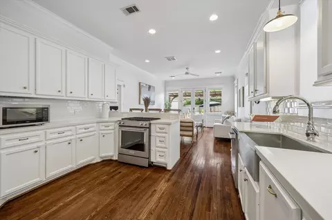 Kitchen - 710 Redan St, Houston, TX 77009 photo 1 of 4