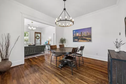 Dining - 710 Redan St, Houston, TX 77009 photo 2 of 4