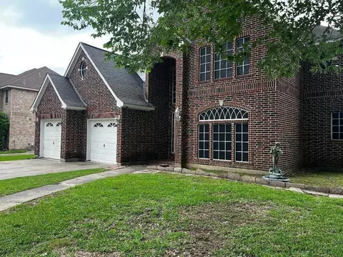 4508 Park Shadow Dr, Baytown, TX 77521