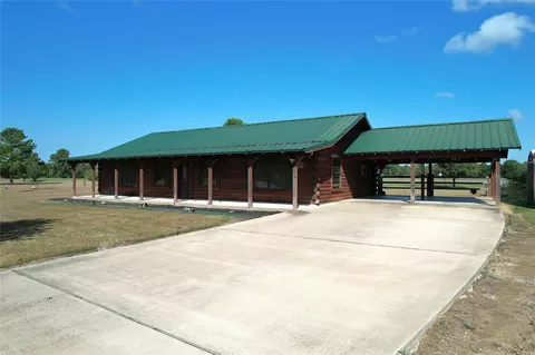 Exterior - 130 Raleigh Cir, Trinity, TX 75862 photo 2 of 6