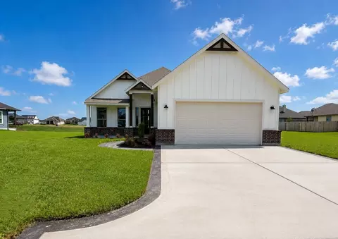 10749 S Lake Mist Ln, Willis, TX 77318