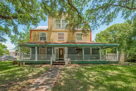 230 9th Ave N, Texas City, TX 77590