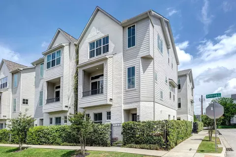 802 Detering St, Houston, TX 77007