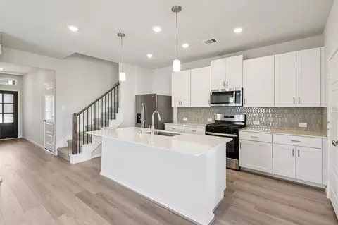 29018 Farmhouse Estates Dr, Waller, TX 77484