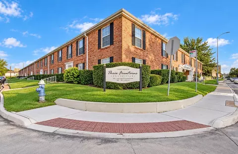 5855 Inwood Dr #20, Houston, TX 77057