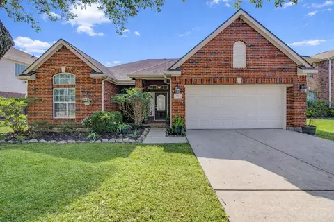 7114 Sundance Meadows Ln, Richmond, TX 77407