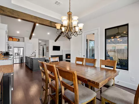 Dining - 605 Ashbrook Ridge Ln, Pinehurst, TX 77362 photo 2 of 2