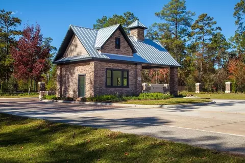 View/Area - 605 Ashbrook Ridge Ln, Pinehurst, TX 77362 photo 5 of 8