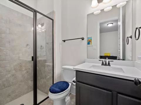 Bath - 605 Ashbrook Ridge Ln, Pinehurst, TX 77362 photo 6 of 6