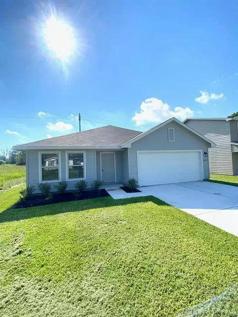 2802 14th St, Hempstead, TX 77445 photo 1