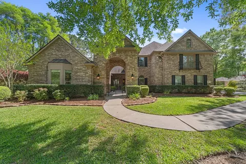 Exterior - 3922 Waterbend Cv, Spring, TX 77386 photo 3 of 9