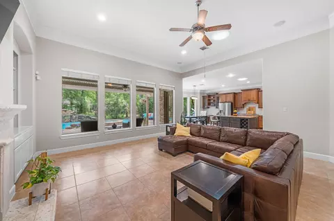 Living - 3922 Waterbend Cv, Spring, TX 77386 photo 4 of 5