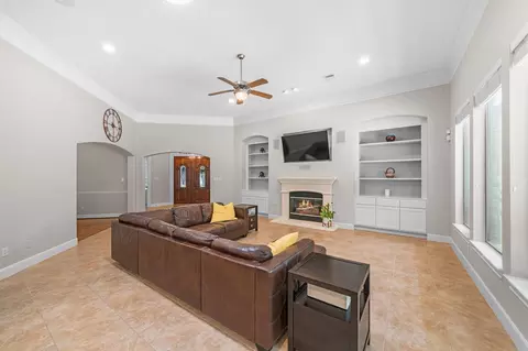 Living - 3922 Waterbend Cv, Spring, TX 77386 photo 3 of 5