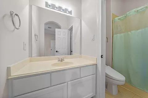 Bath - 3922 Waterbend Cv, Spring, TX 77386 photo 3 of 5