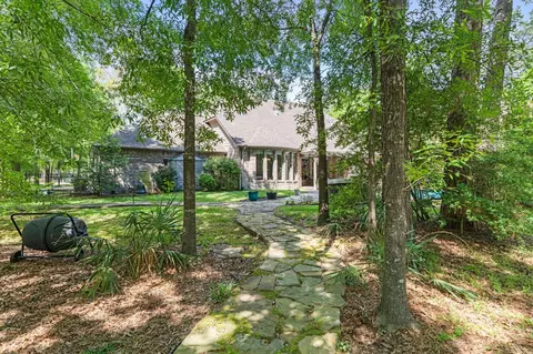 Exterior - 3922 Waterbend Cv, Spring, TX 77386 photo 7 of 9