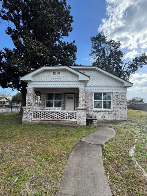 1208 Caplin St, Houston, TX 77022