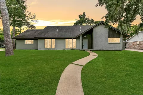 15503 Wandering Trl, Friendswood, TX 77546