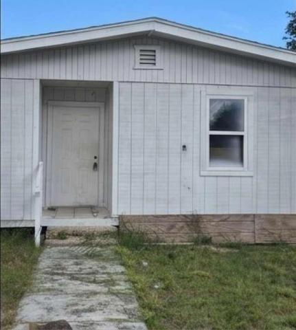 1800 Victoria Dr, Brownsville, TX 78521
